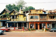 Valle de Bravo features unique shops & restaurants